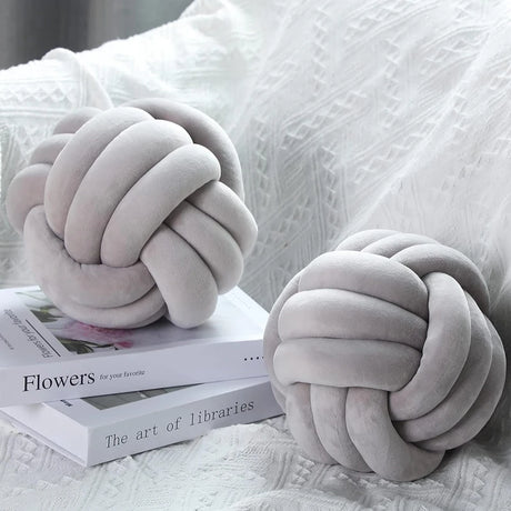 1 Coussin Boule Nœud Design – Décoratif Moderne en Velours