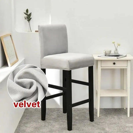 housse-de-chaise-de-bar-en-velours – La Maison de la Housse